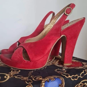 Red Suede Sling-back heels - Carminosin Red 100% Suede heels from Don Donna.  Heel: 11cm Sole: 1,5cm