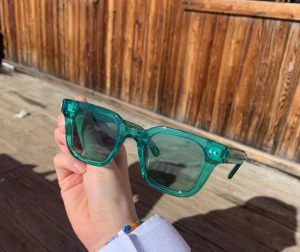 SÖKER!!! Dessa chimis solglasögonen  - Lånade bilder!  Söker dessa chimisglasögonen som inte tillverkas längre!