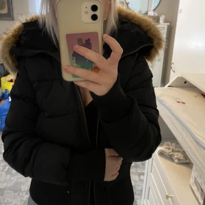 Everest jacka - Knappt använd, fint skick. 