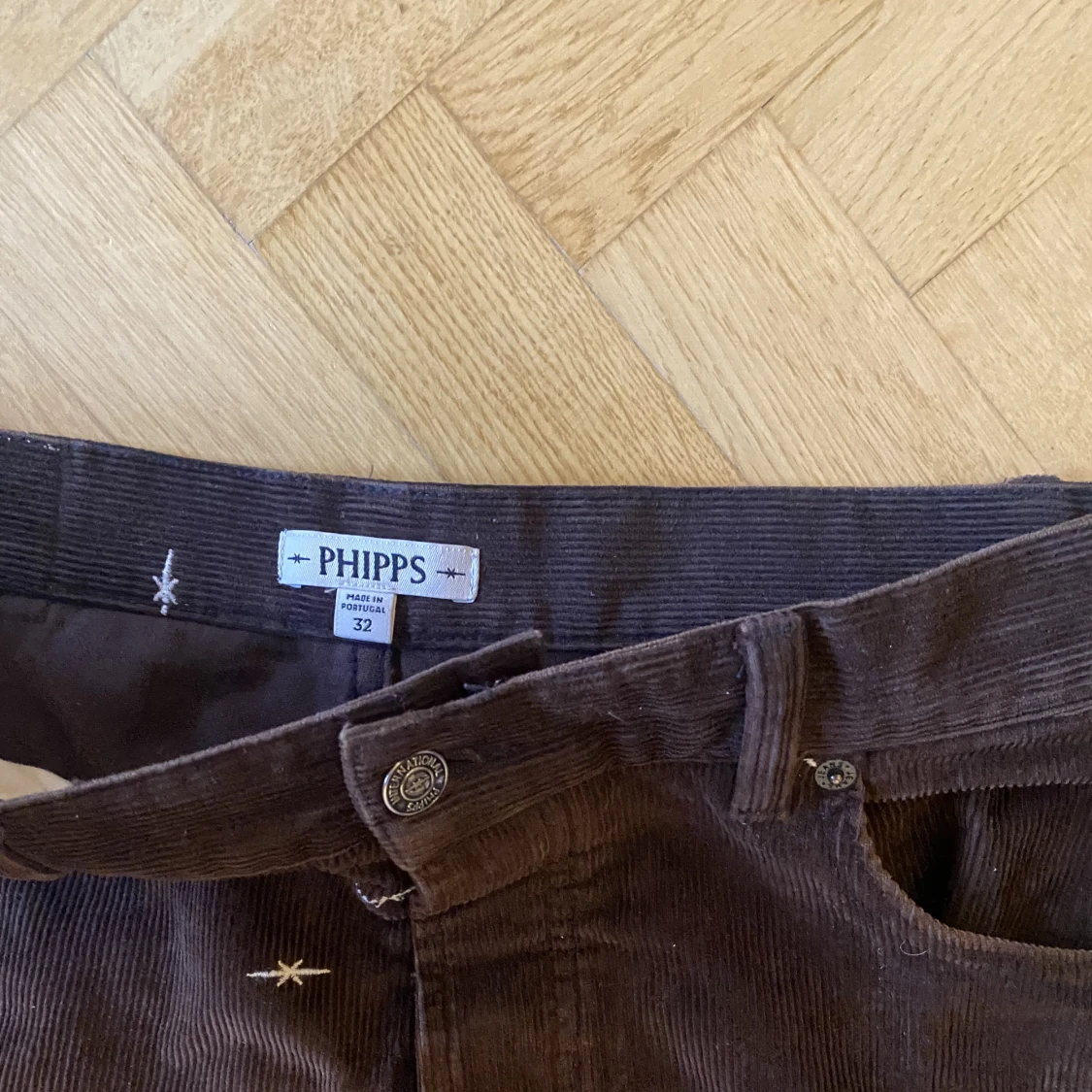 Phipps Bootcut Pants 32 - 90