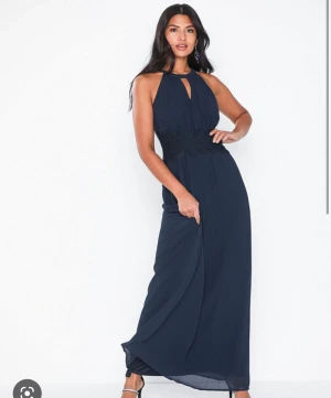 Maxi klänning bal Vila strl 38 - Endast använd en gång! Strl 38💕💕