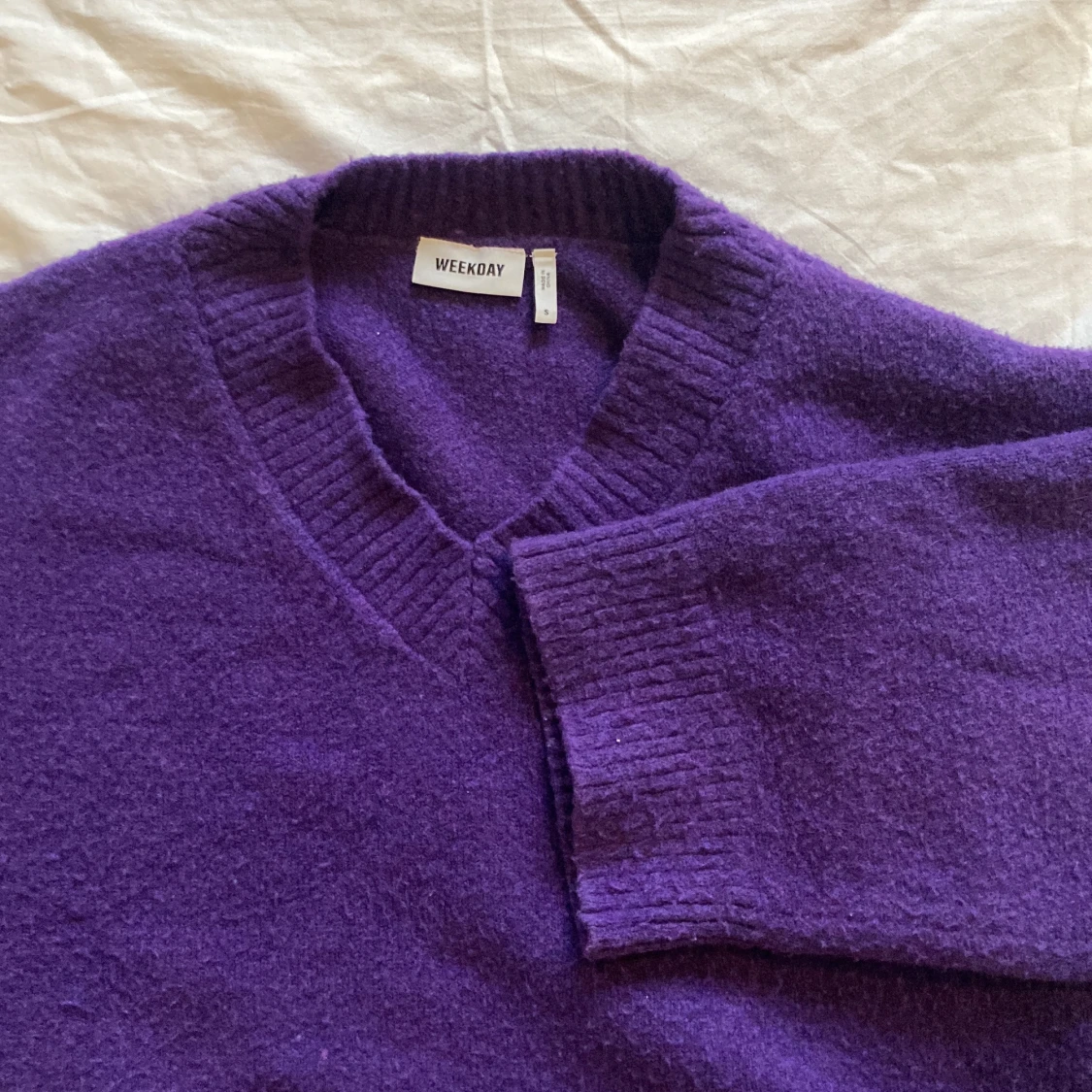 Tjocktröja från Weekday - 91