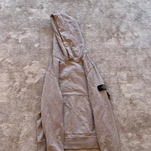 Stone island hoodie - Skick 9/10