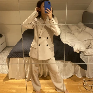 Kostymsett - Kostymsett från NAKD