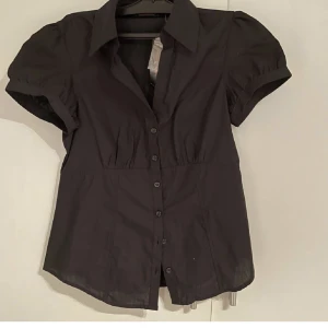 Blus - Jättefin skjortblus, förliten för mig tyvärr🥲
