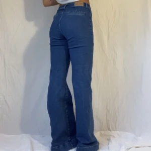 Jeans  - Är 164 dem är väldigt långa 