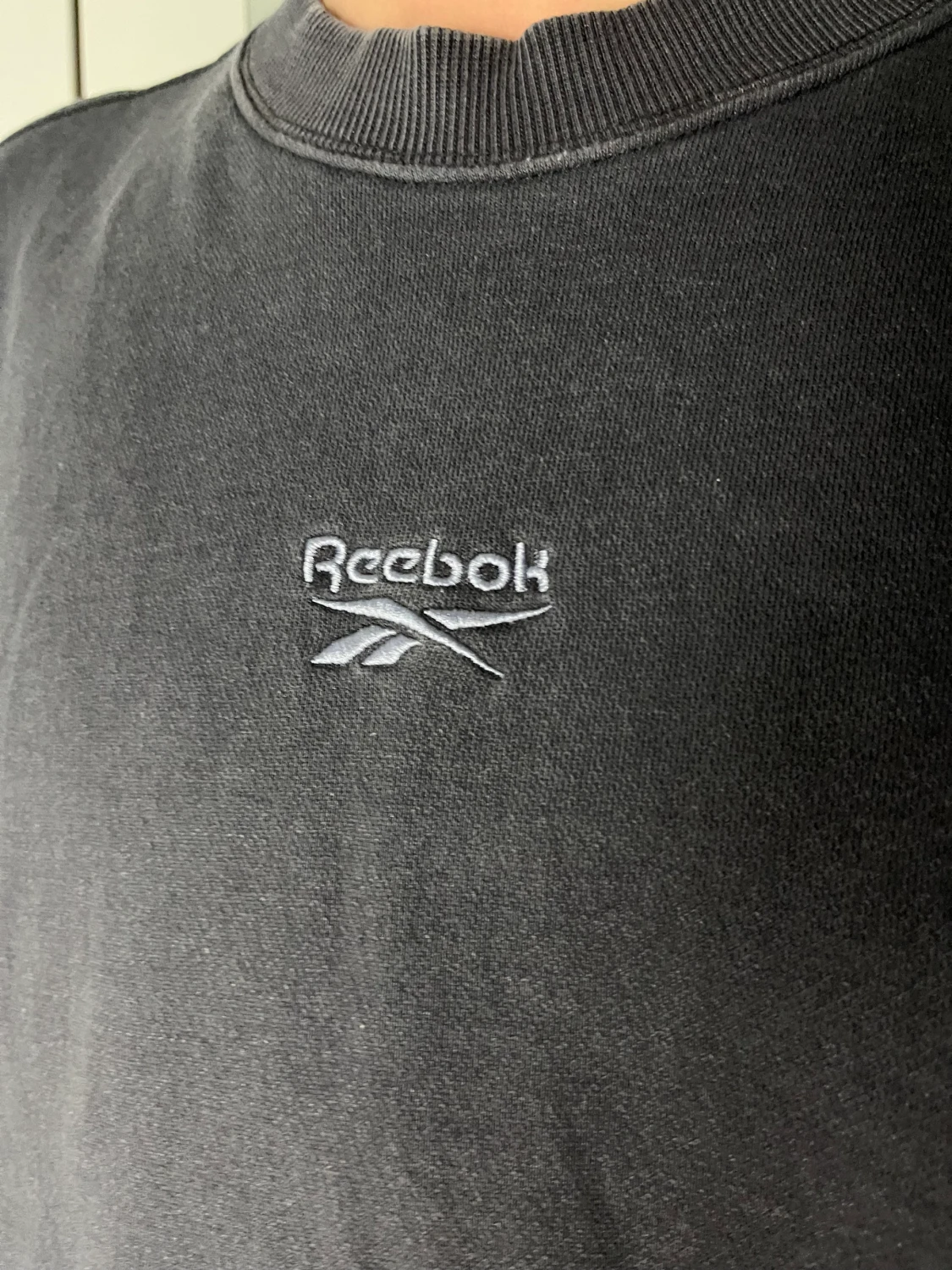 Reebok grey sweatshirt - 90