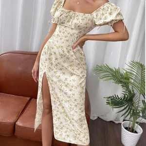 Shein S - aldrig använt då den inte riktigt är i min stil ❤️