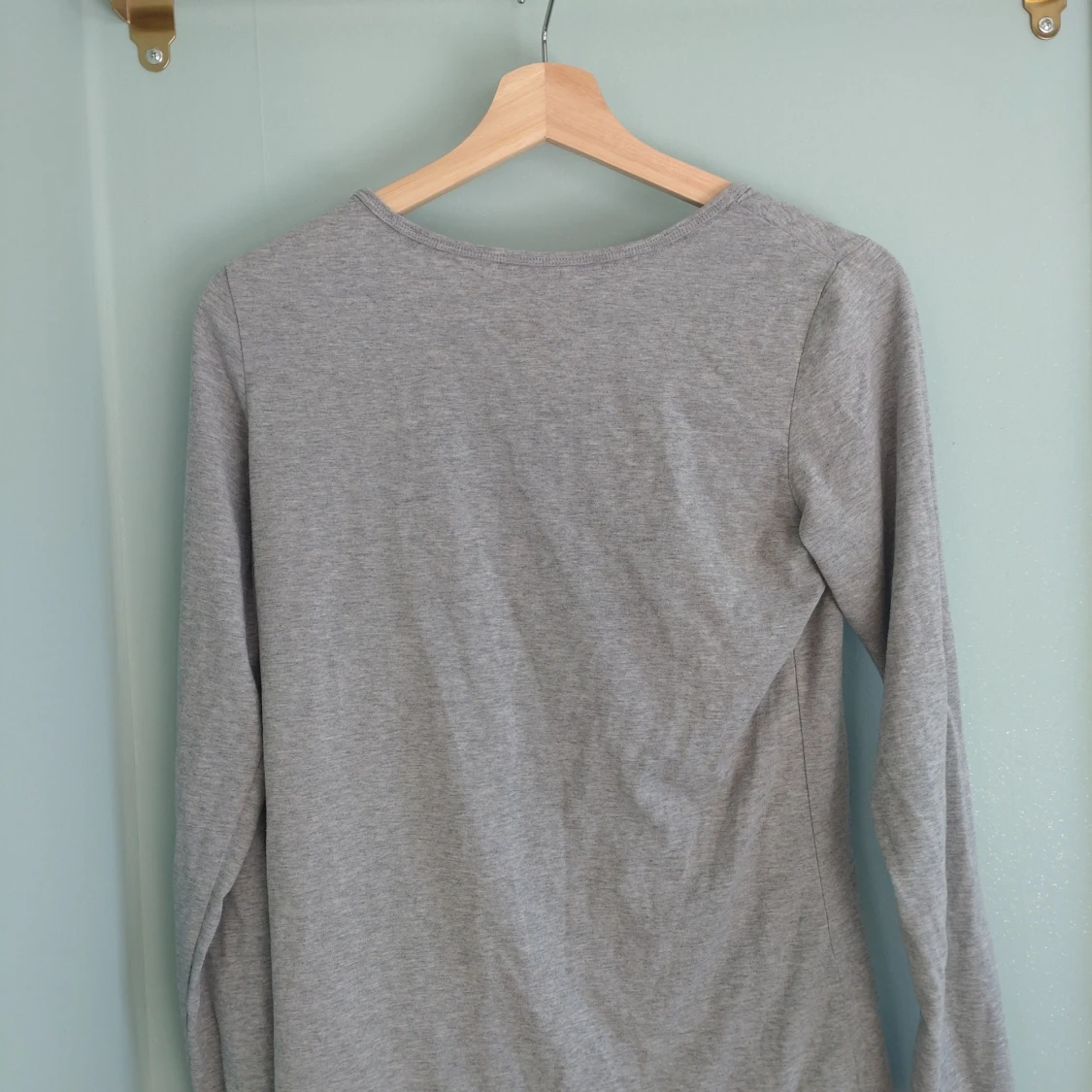 Grå tröja