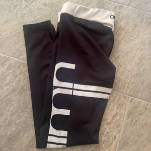 Träningstights från Aimn - Träningstights från Aimn i bra skick! Säljs för 200kr, storlek S