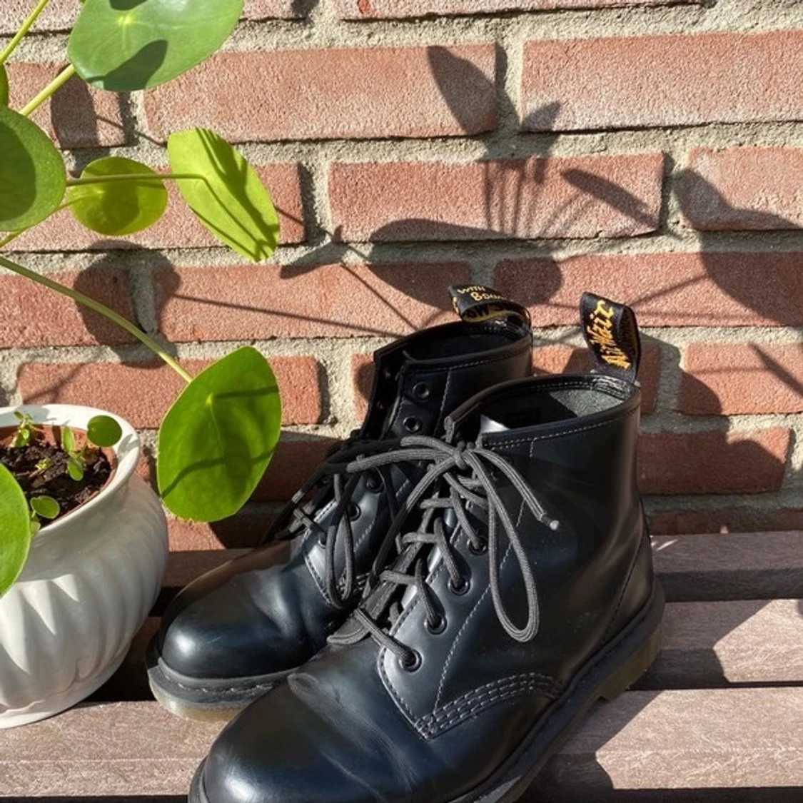 Dr. Martens 101 6-eye smooth black