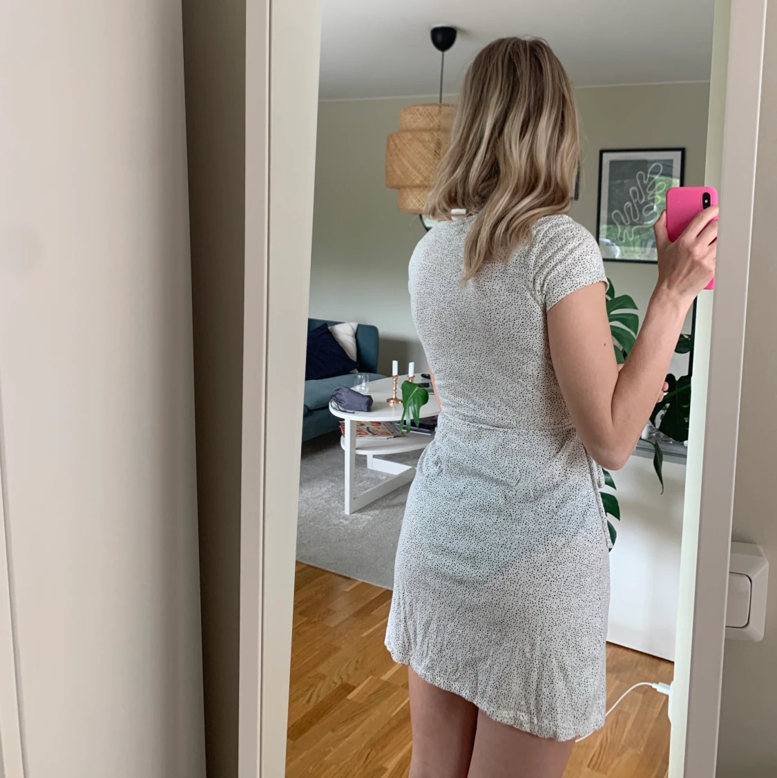 Prickig klänning från H&M - 90