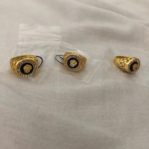 Vercsae ring - Olika storlekar oanvända (inte äkta guld,diamant) 