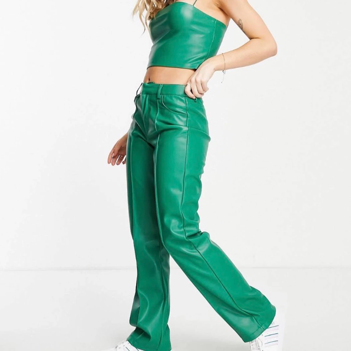 Grönt ”läder” sett - 90