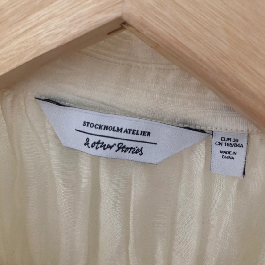 & Other stories blus 36 plisserad - 91