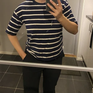 Randig trekvart tröja - Super fin, passar verkligen till allt. Använd ett förtal gånger.