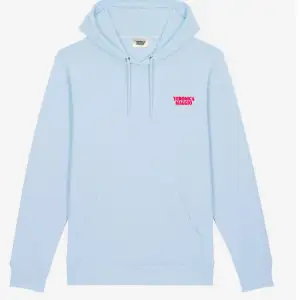 Hej! Söker denna Veronica Maggio hoodie (blå) i storlek small. Om det är någon som har denna så är jag väldigt intresserad att köpa den. Hade varit fantastiskt. Tack så mycket 😊