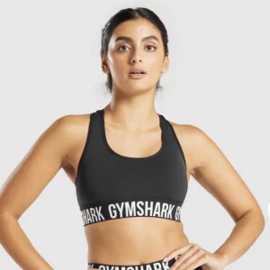 Gymshark tränings-bh - Tränings-bh från gymshark i storlek small, bra skick🦋 hör av er vid funderingar eller intresse 💕 spårbar frakt på 29kr tillkommer📦