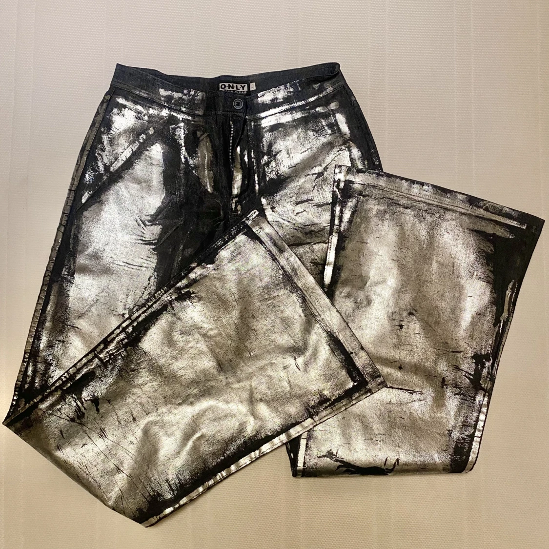 Silvriga jeans! - 90