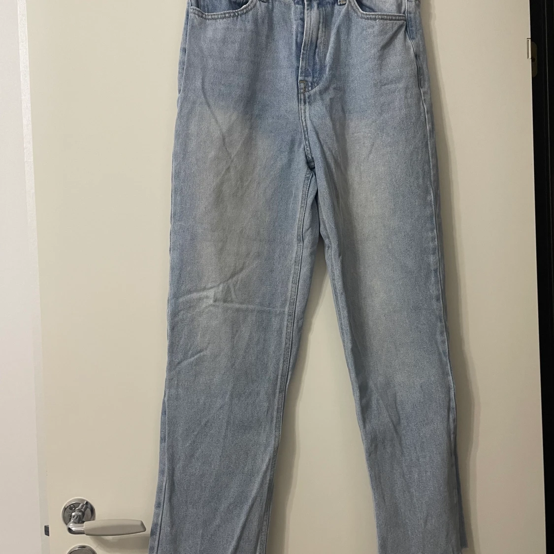 Ljus blå jeans 
