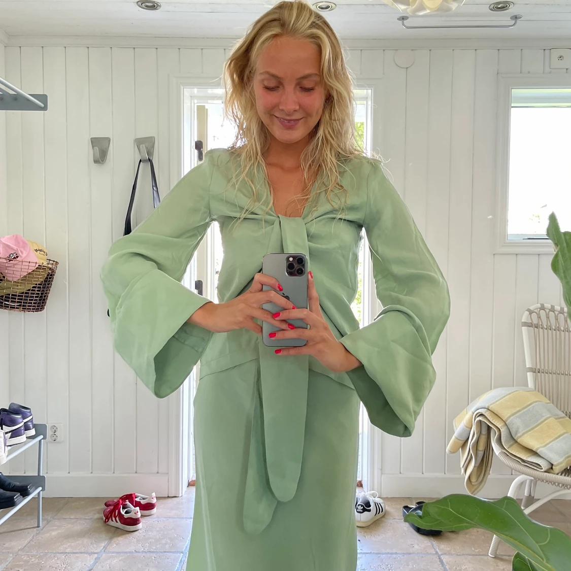 Djerf Avenue Tie Top Long Sleeve Pistachio