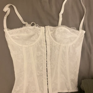 Korsett - Säljer denna söta korsett💕hör av er vid frågor💕