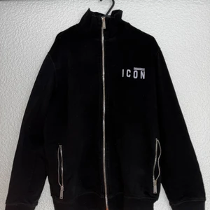 Dsquared kofta - Strl S, fint skick! Pris går att diskutera och frakt står köparen för!