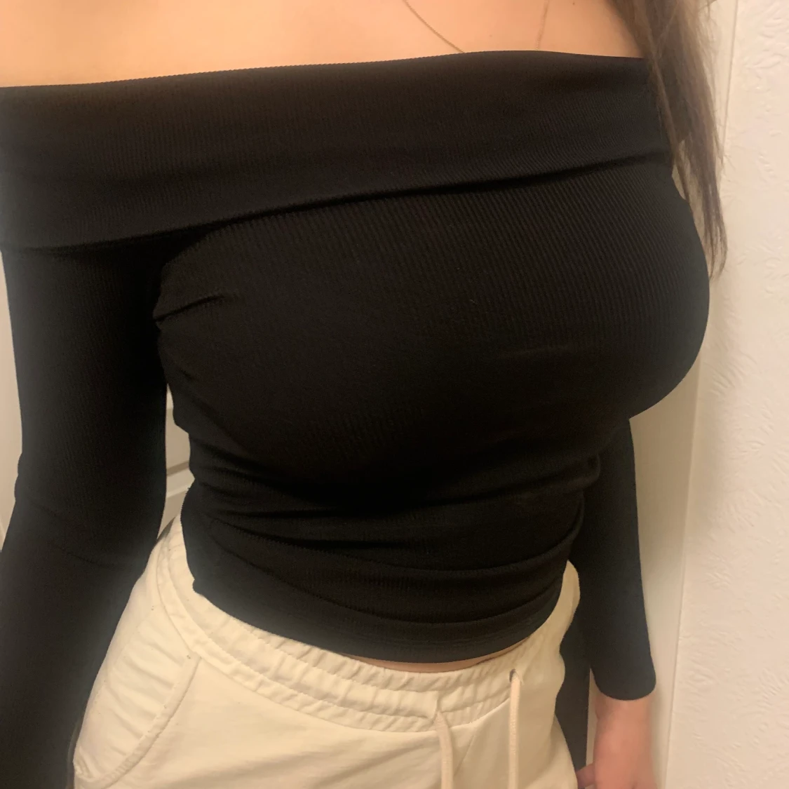 Offshoulder tröja 