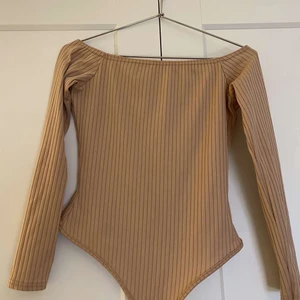 Body - Body i storlek S, är lite ljusrosa💕💕