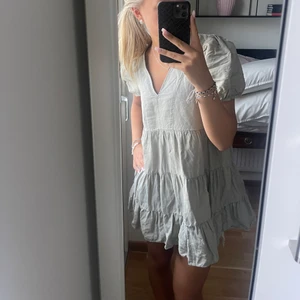 Klänning från zara!  - Supersöt klänning från zara som tyvärr inte kommer till användning. Storlek S och väldigt bra skick. 150kr 💗💗