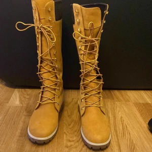 Timberland Kängor - Helt nya kängor från Timberland. Endast använda 1 gg, stl 37 