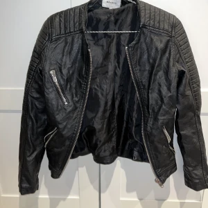 Skinnjacka  - XS skinnjacka