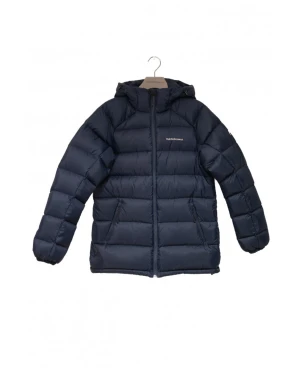 Peak performance jacka  - Jacka inköpt cirka 2014/15  Använd några gånger men helt ren och utan skador.   