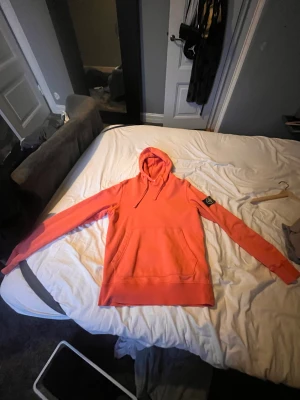 Stone Island hoodie - Hej säljer min stone island hoodi jätte bra skick