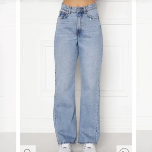 De denim jeans - Dr denim jeans storlek 26/32 använda endel men i fint skick! 