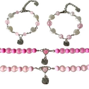 Hello Kitty Bracelets - 65kr/styck  Erbjuder gratis frakt inom Sverige 🚚💨 Betalning sker via Swish, skriv vid intresse! 💌 
