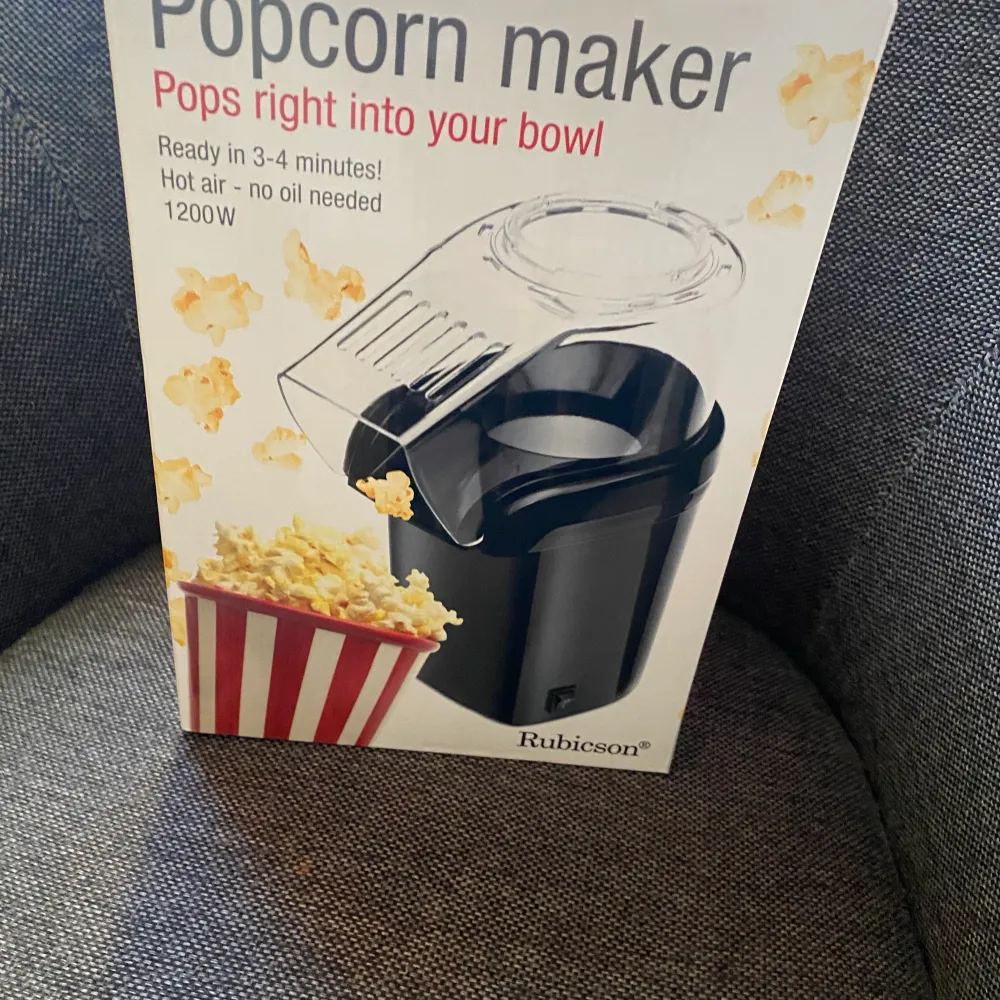 Säljer denna popcornmaskin,aldrig använd. Kom privat vid frågor eller intresse!❤️. Muu.