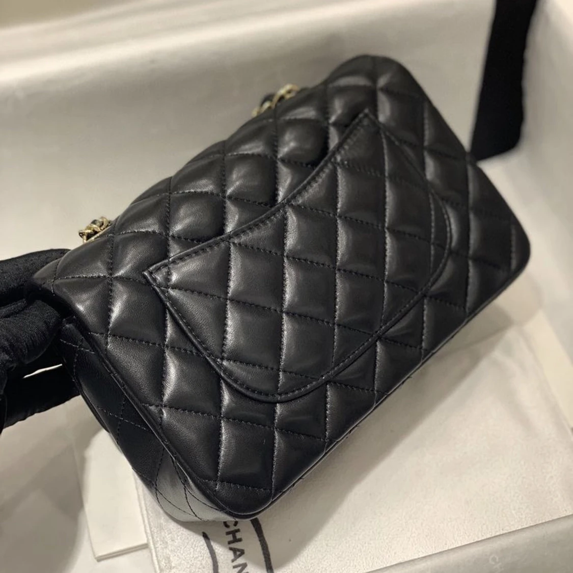 CHANEL FLAP MINI BAG - 90
