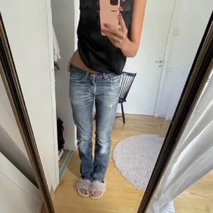 Acne jeans  - (Första bilden lånad!) Super snygga jeans från Acne, säljer då jag ej får användning av dom.