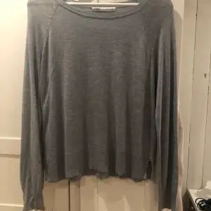 grå tröja från zara, superskön, storlek S
