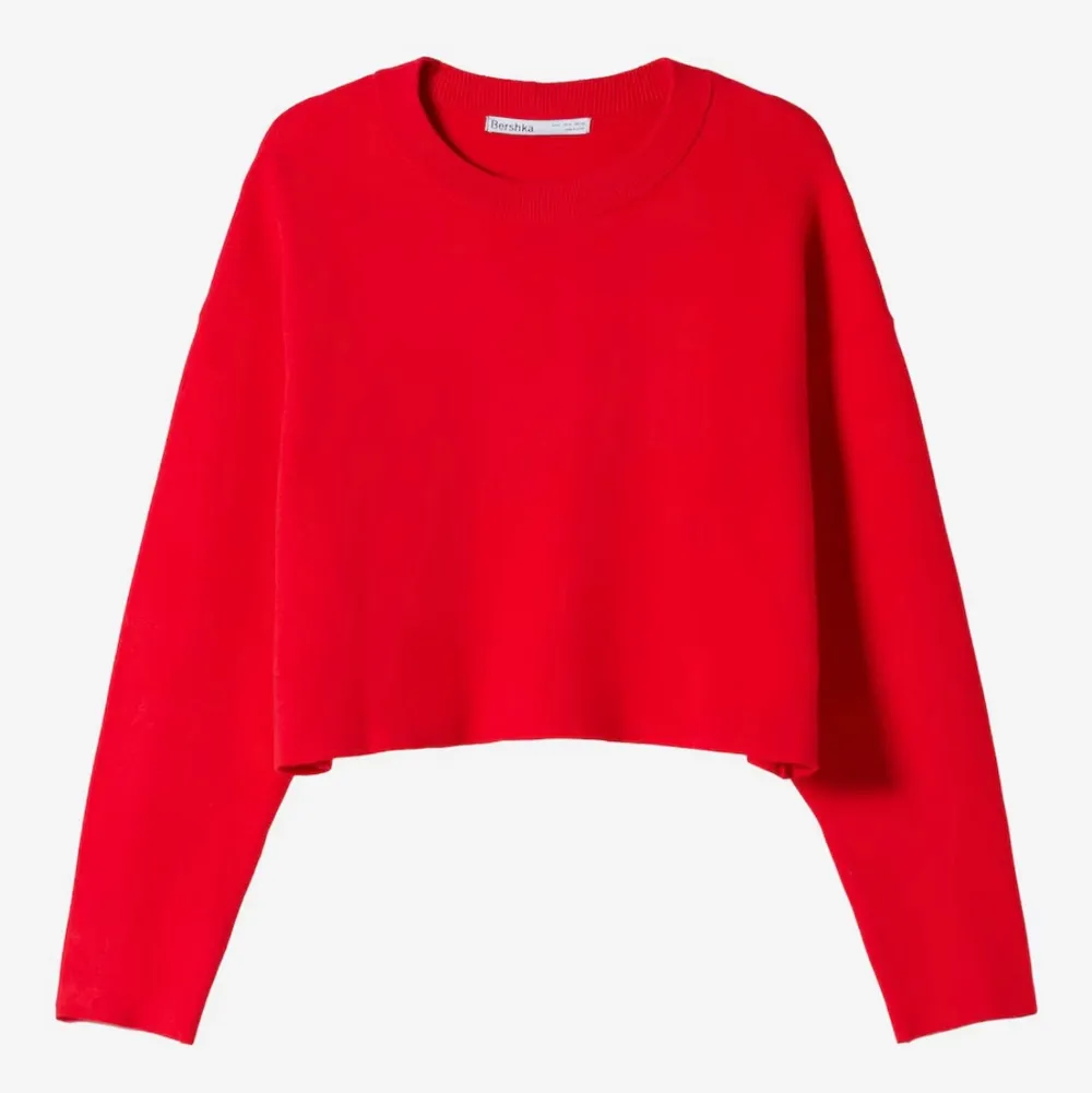 Röd tröja, använd fåtal gånger. Inköpspris 300 kr 💖. Stickat.
