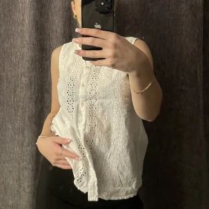 “Volang” tröja - Väldigt söt tröja i storlek xs, från indiska.