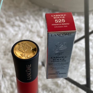Lancome lip ink - oöppnad och helt ny. fin röd färg. matt finish 🌹