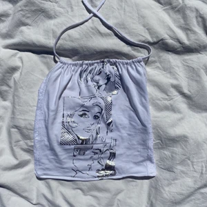 Vit tröja med 😘😘 - Vit tröja med knytning och retrotryck 