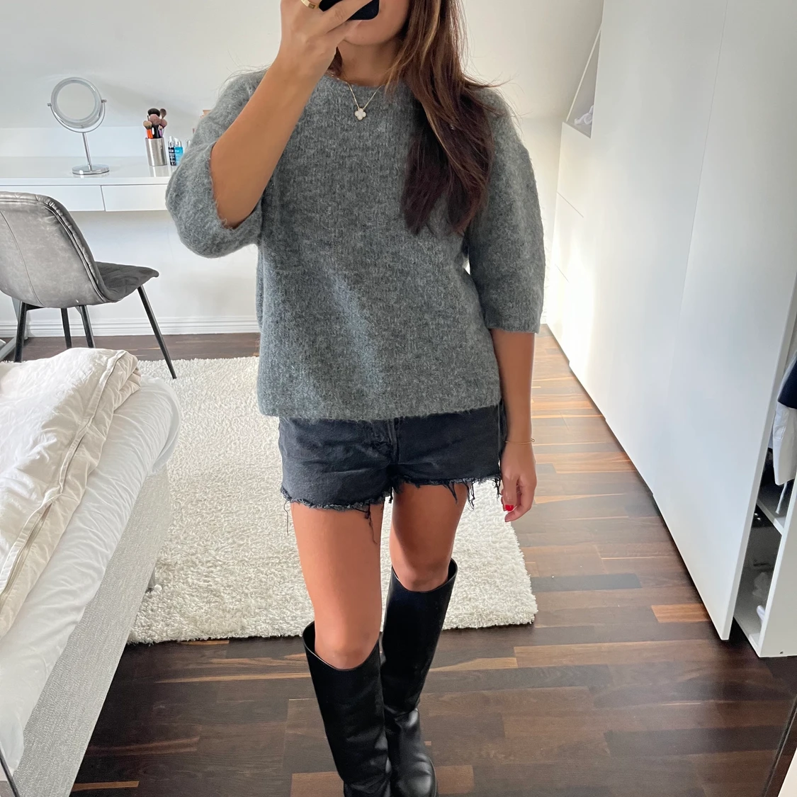 Stickad tröja, Lindex