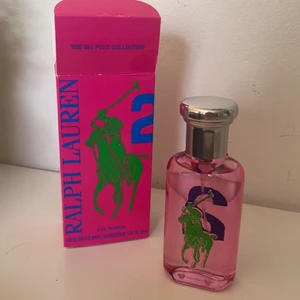 Ralph Lauren Parfym  - Säljer denna parfym, helt oanvänd, endast öppnad förpackning för bilden!💕 frakt ingår i priset!! Kan gå ner lite i pris vid snabb affär!!