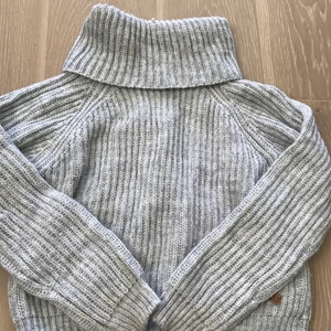 Polotröja  - Polotröja från Kappahl i bra skick i storlek 146-152.