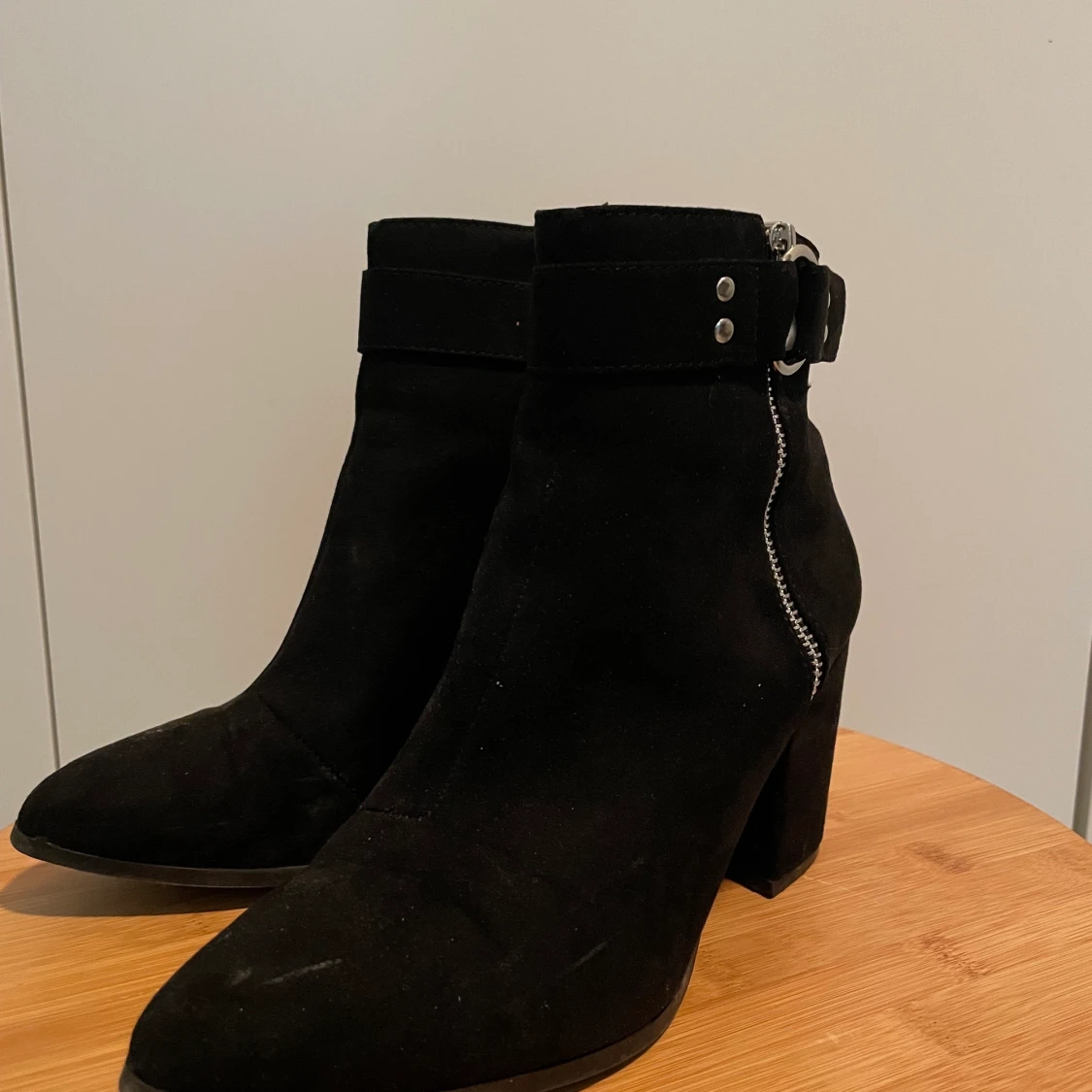 Boots - 90