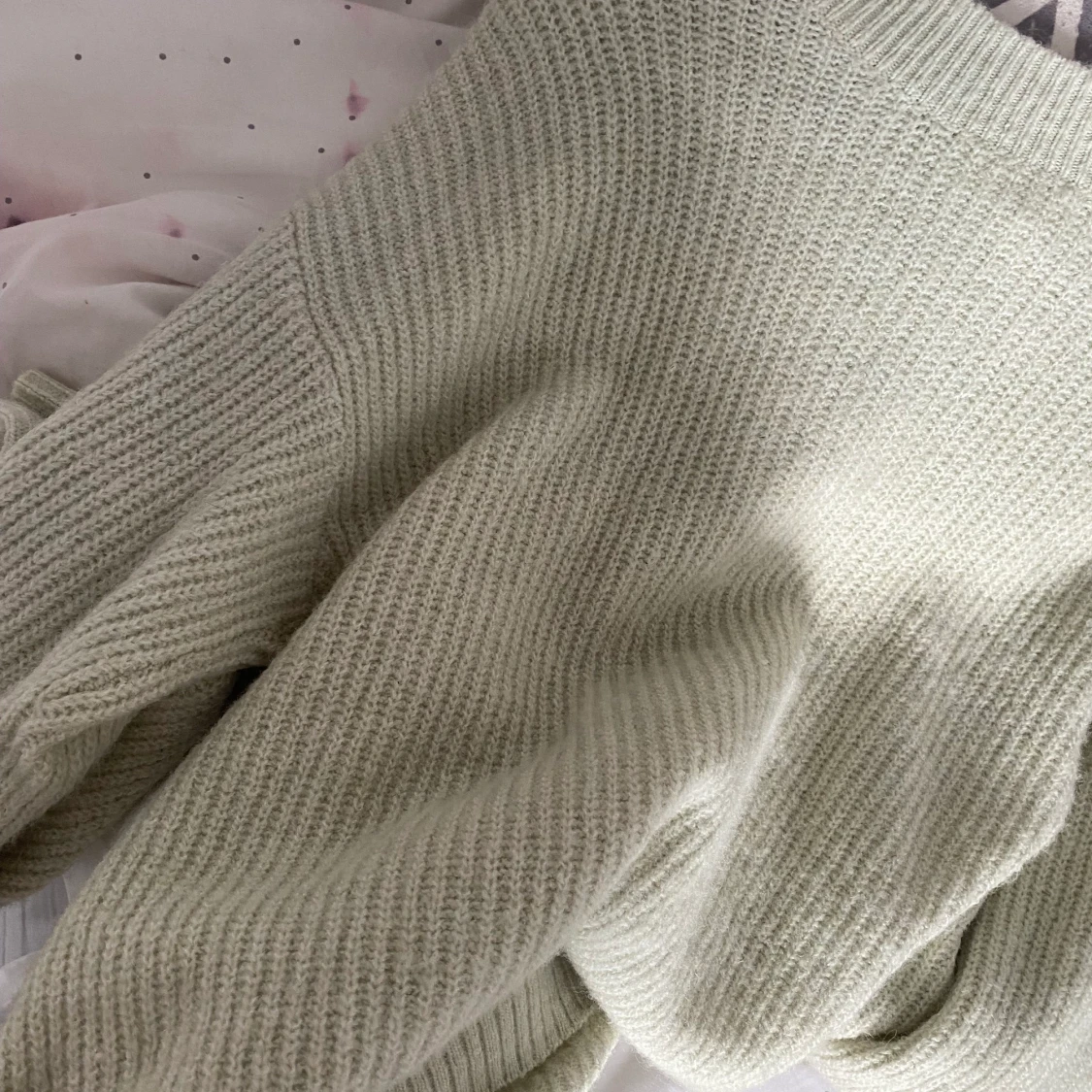 Ljusgrön stickad  - 91