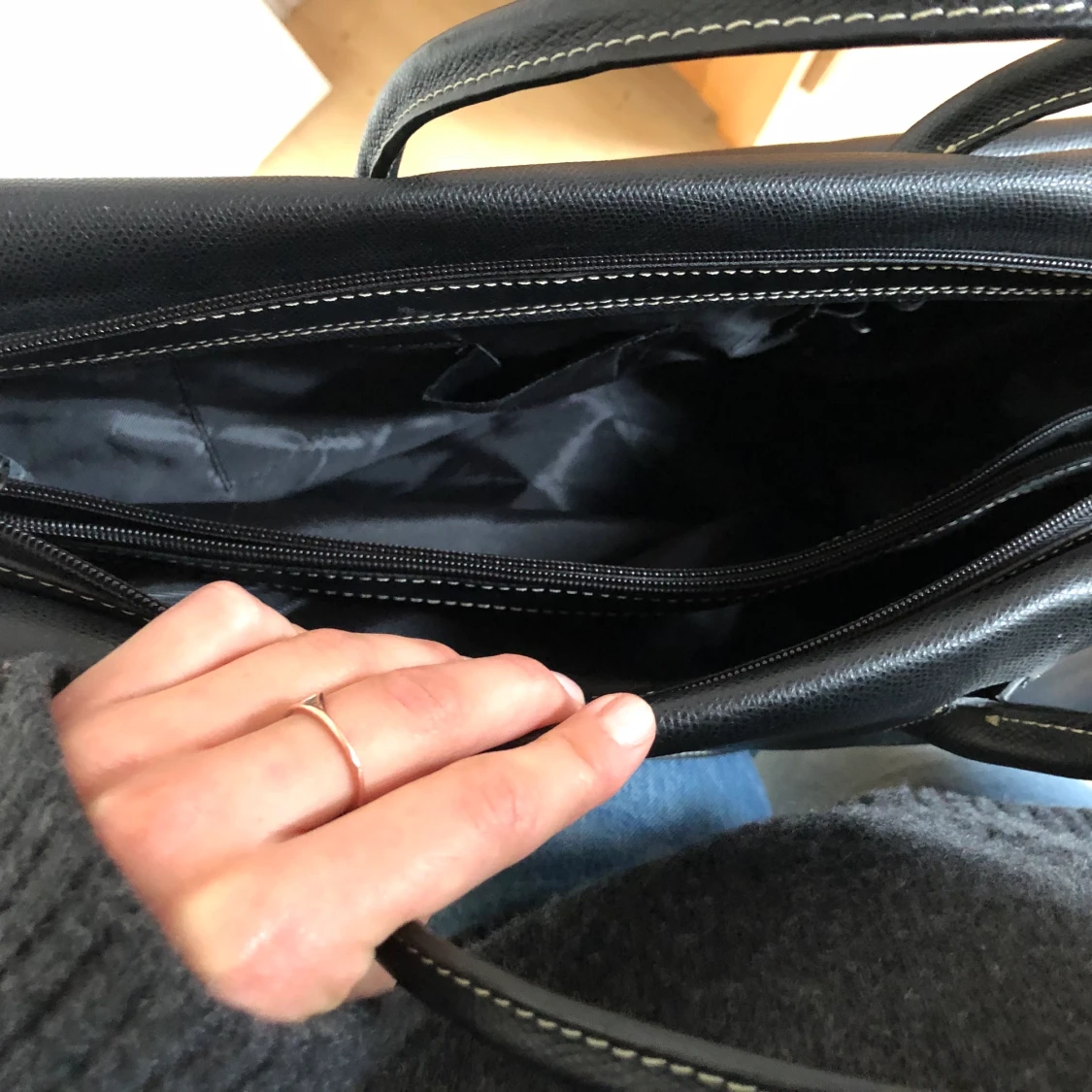 Svart läderväska för jobb/plugg - 90